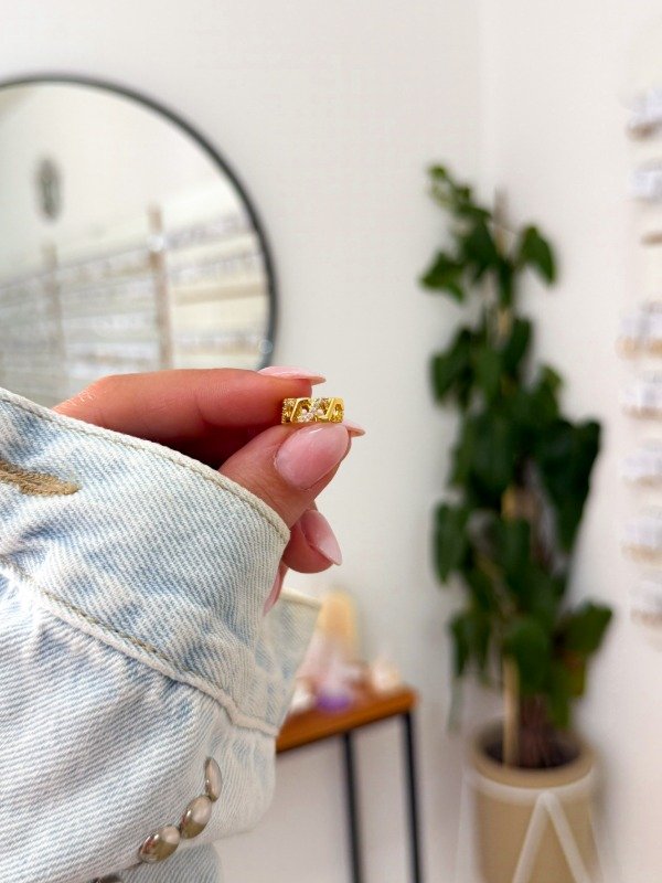Producto - Ear cuff acero dorado cadena lisa y cúbics