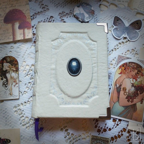 Producto - A6 200 hojas - hueso con luna