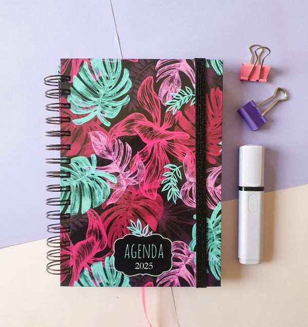 Producto - Agenda 2025 - Hojas Fucsias