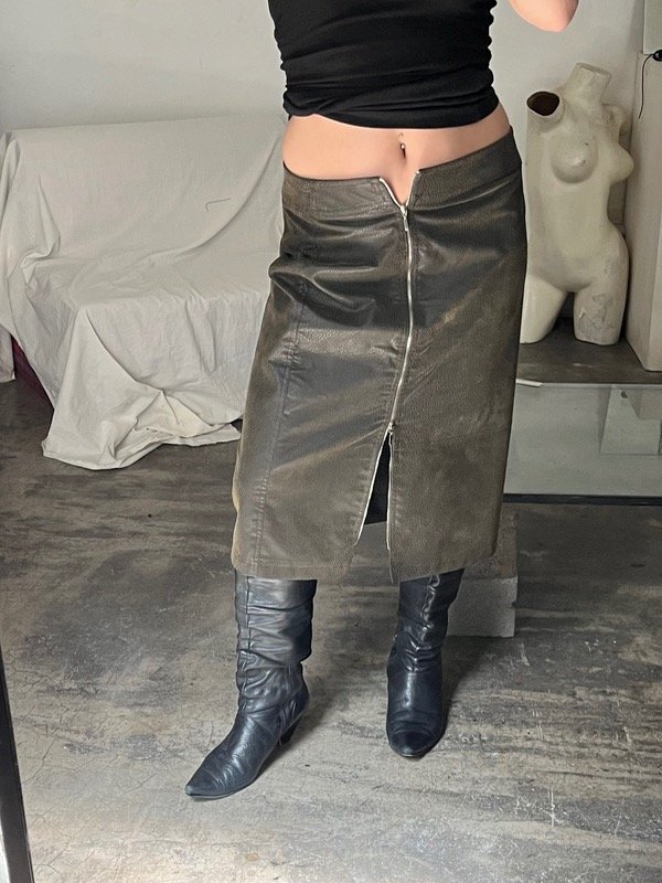 Producto - pollera cuero doble cierre