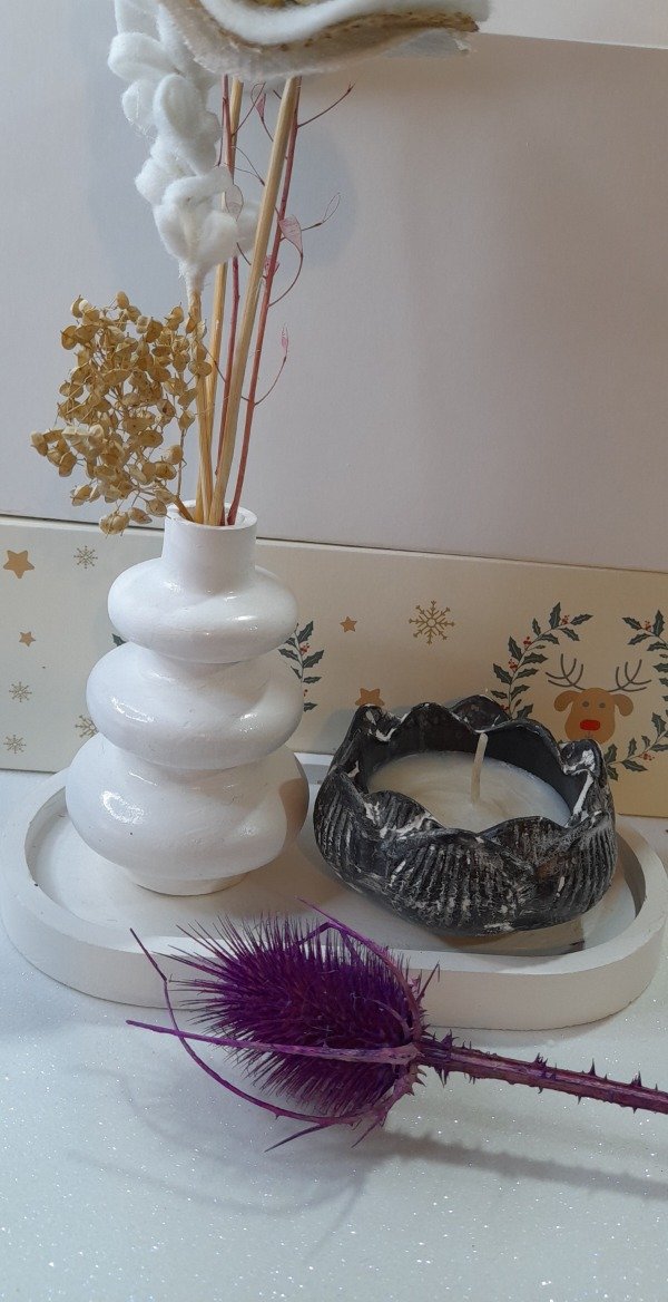 Producto - Combo florero blanco y flor de loto
