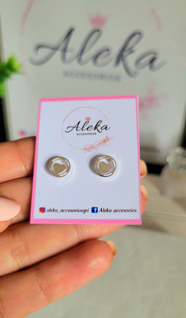 Producto - Aros redondos de corazones  de acero blanco - 0