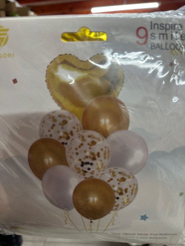 Producto - SET 9 GLOBOS CORAZÓN Y LÁTEX DORADO