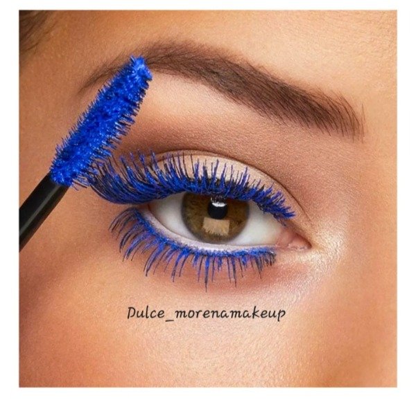 Producto - MASCARA DE PESTAÑAS AZUL