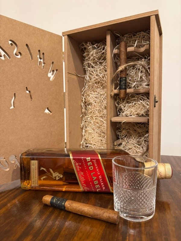 Producto - Caja de Whisky Johnnie Walker Red Label 1lt + Puros + Vaso de regalo! - 5