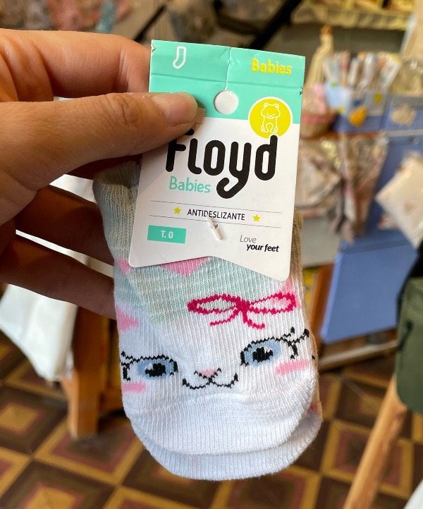 Producto - Media Floyd antideslizante talle 0 (6-12M) Gatita gris