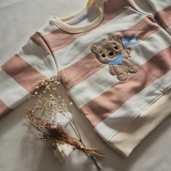 Producto - Buzo osito con bandera argentina rayas beige