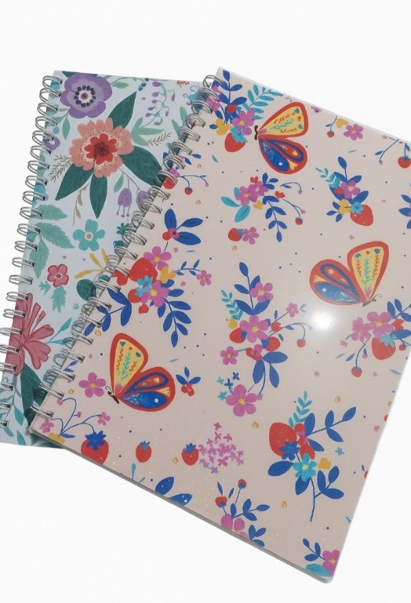 Producto - Cuaderno A 4 mariposas y flores