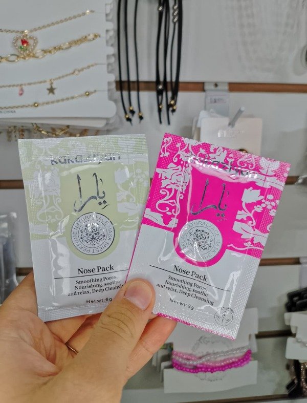 Producto - Mascarilla árabe puntos negros