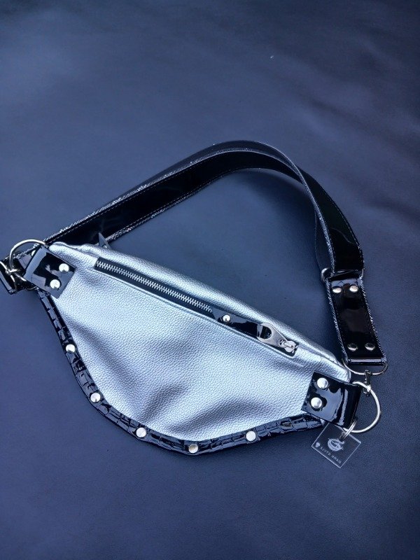 Producto - Riñonera Dark Gotic Metalizada Premium - 4