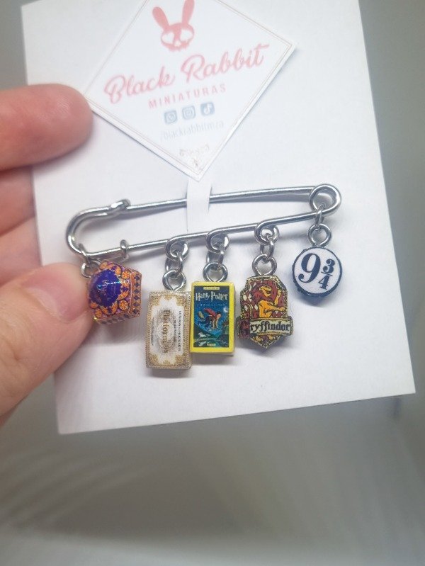 Producto - Prendedor Harry Potter y la Piedra Filosofal