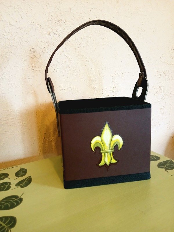 Producto - Matera Flor de lis