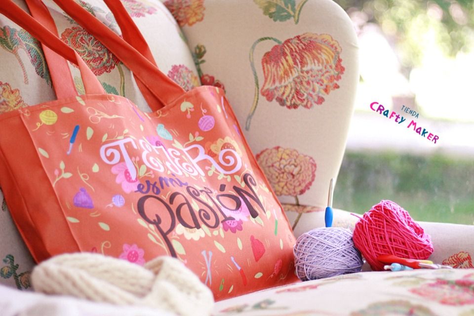 Bolso para Tejedoras Tejer es Mi pasión Impermeable Ocre - Tienda Crafty  Maker