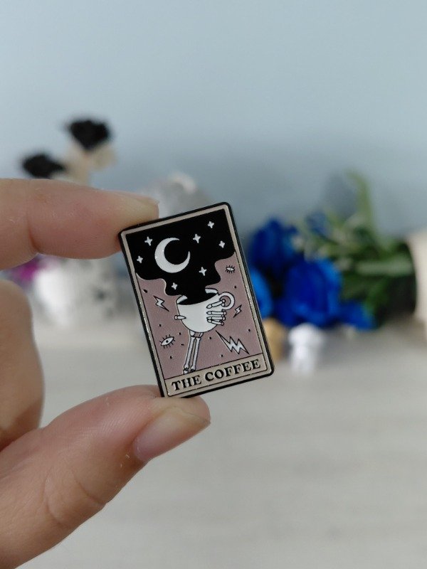 Producto - Pin metalizado - Carta de tarot "The coffee" #1527