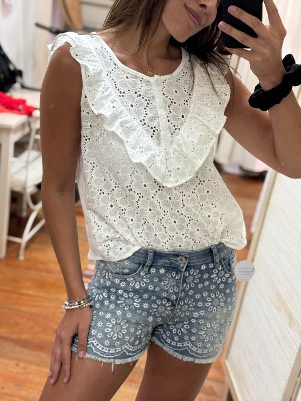 Producto - Musculosa broderie con volados