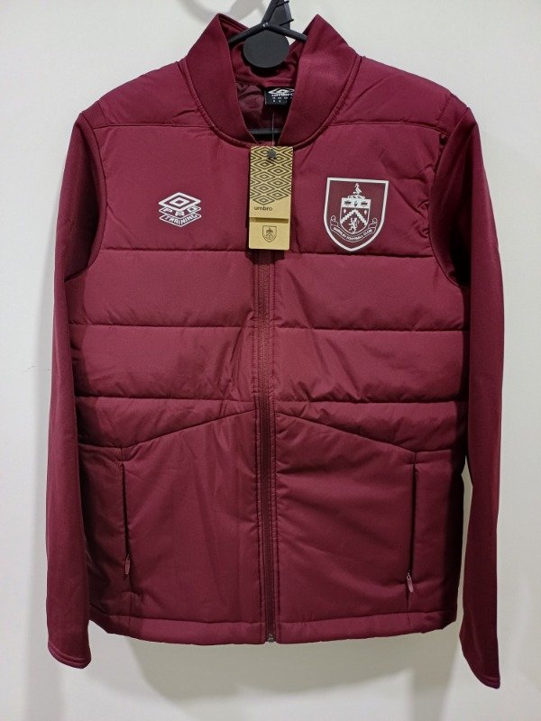 Producto - Campera térmica Burnley - Umbro