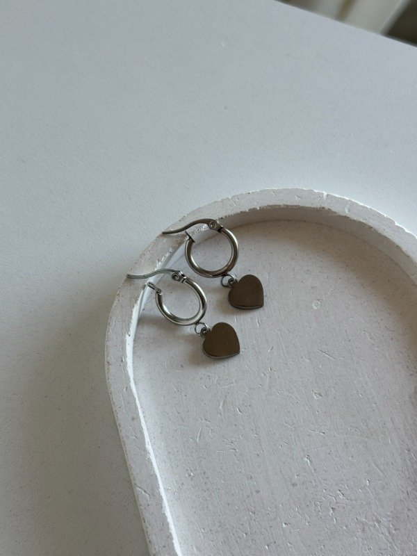 Producto - ARGOLLAS DE ACERO QUIRURGICO POR PAR (CORAZONES)