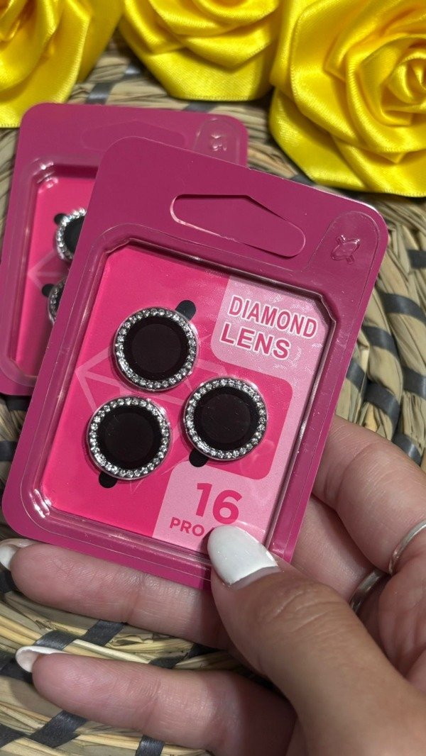 Producto - Protector cámara plateado strass - iPhone 16pro/16pro max