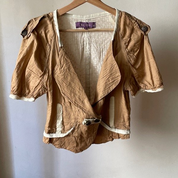 Producto - Chaqueta pequeña Rapsodia