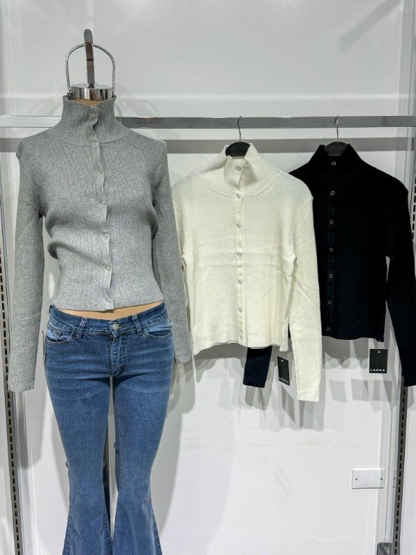 Producto - Sweater Muniek - 3 colores