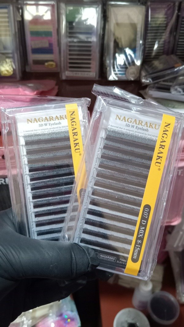 Producto - PESTAÑAS TECNOLÓGICAS NAGARAKU MIX 0.07D 5D
