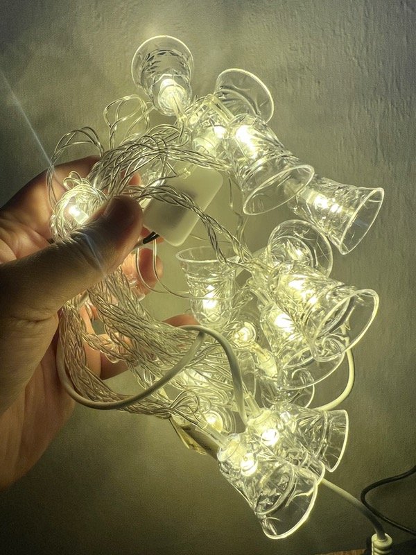 Producto - Lucecitas campanas color cálido con enchufe