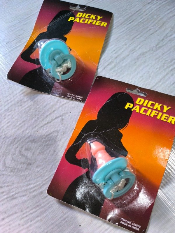 Producto - Chupete con correa