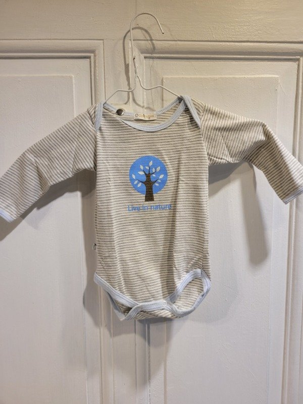 Producto - Body DIMINUTIVO rayado Talle 6 meses - PRECIO: 5X