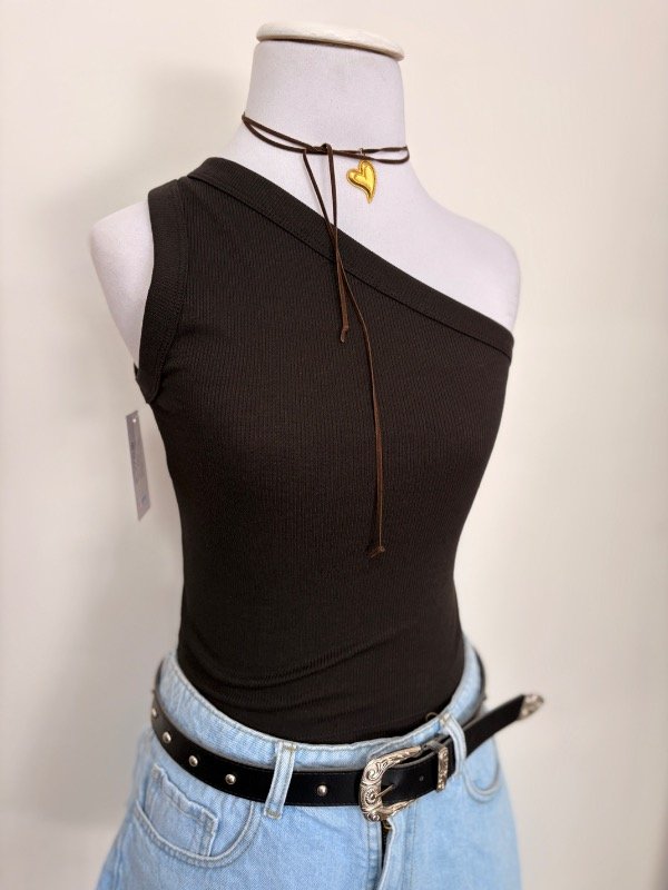 Producto - Top un hombro Negro