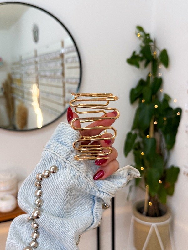 Producto - Brazalete dorado zigzag