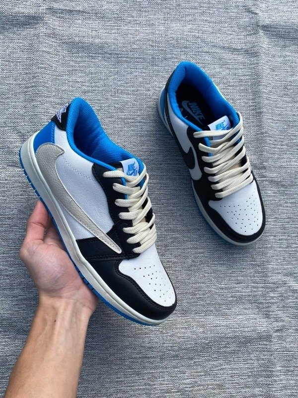 Producto - JORDAN 1 LOW x TRAVIS SCOTT FRAGMENT