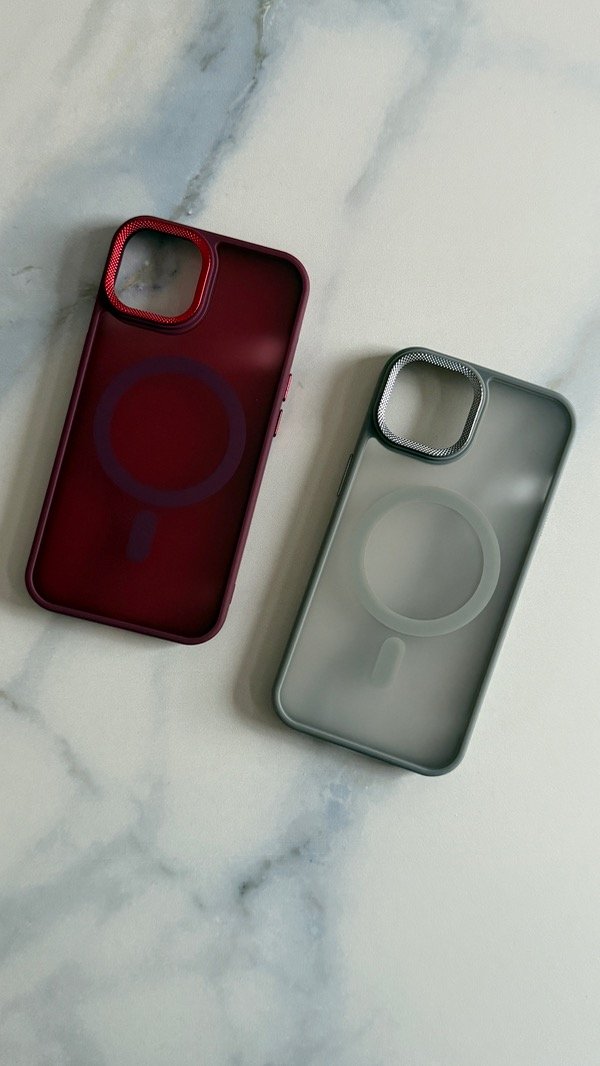 Producto - Funda magsafe bordo y gris Iph 13 - 14