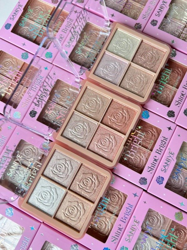 Producto - Iluminador en polvo Shine Bright SANIYE