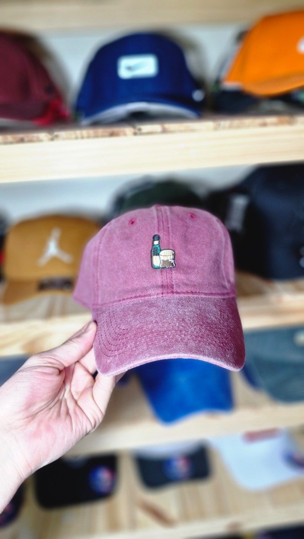 Producto - GORRA EMOJI FERNET BORDO