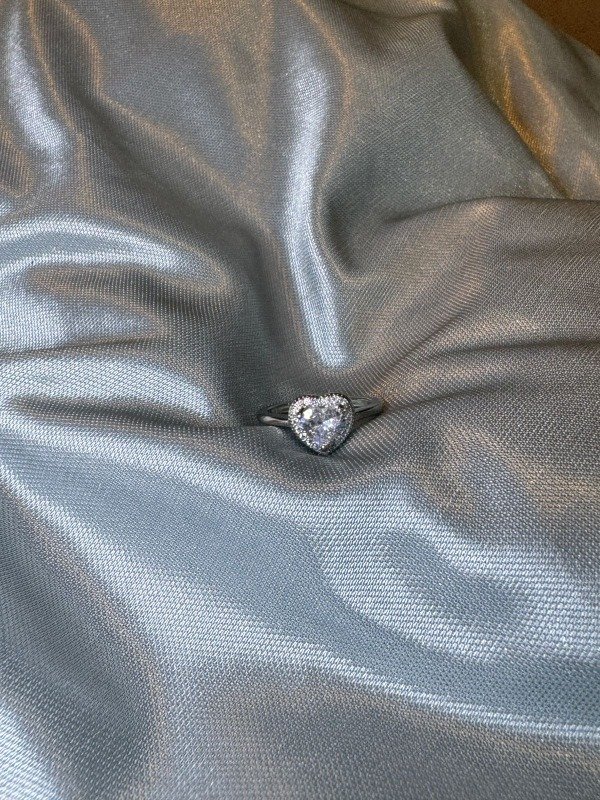 Producto - Anillo Corazón de cristal
