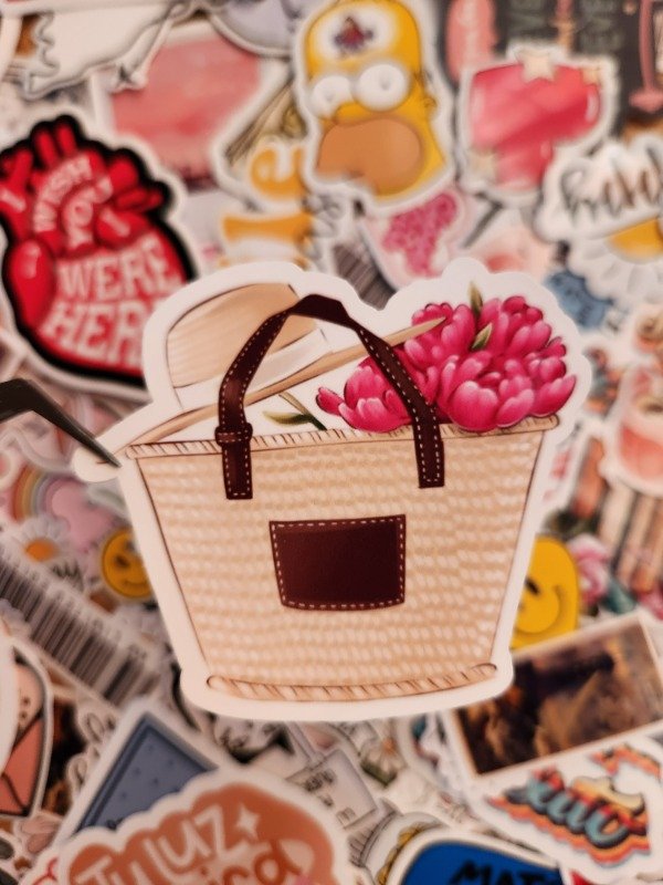 Producto - 317 - Canasta con flores y gorro