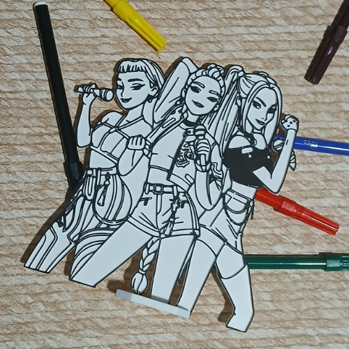 Producto - Stand para pintar Guerreras k-pop