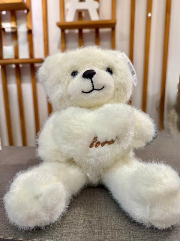 Producto - PELUCHE OSO CON CORAZON LOVE