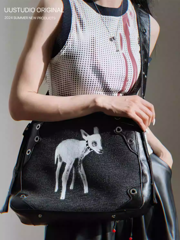 Producto - [PRE-VENTA] Bolso Cursed Goat