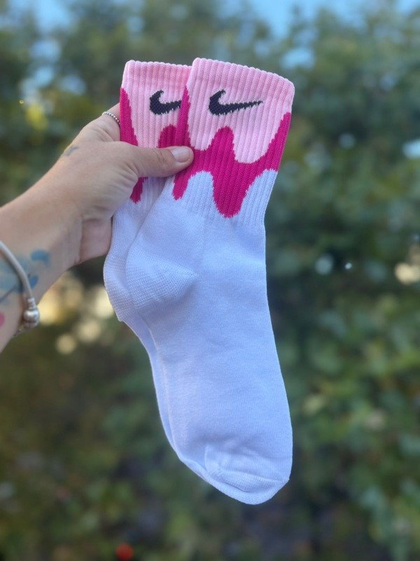 Producto - Marcas - Nike goteo rosa