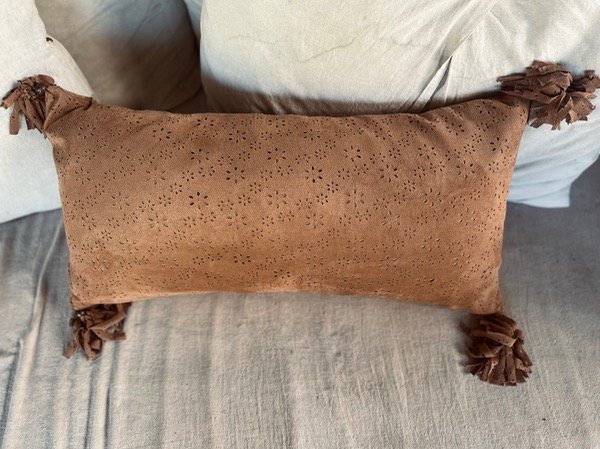 Producto - Almohadon gamuza calada