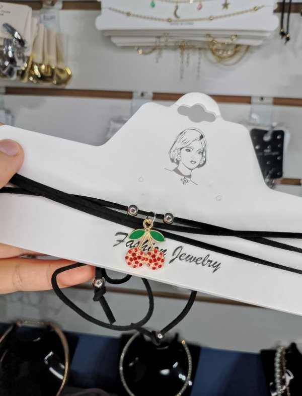 Producto - Choker gamuza Berry