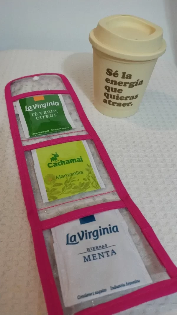 Producto - PORTA SAQUITO DE TE FUCSIA CON BLANCO - 1