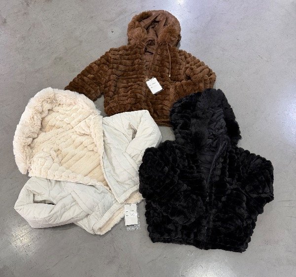 Producto - Campera Peluche Reversible Crema