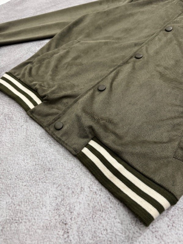 Producto - CAMPERA BOMBER UNIVERSITARIA VERDE - 2