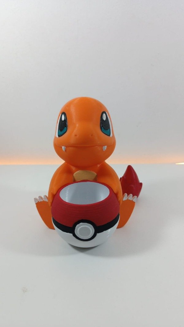 Producto - Maceta Pokémon con Pokebola - Charmander