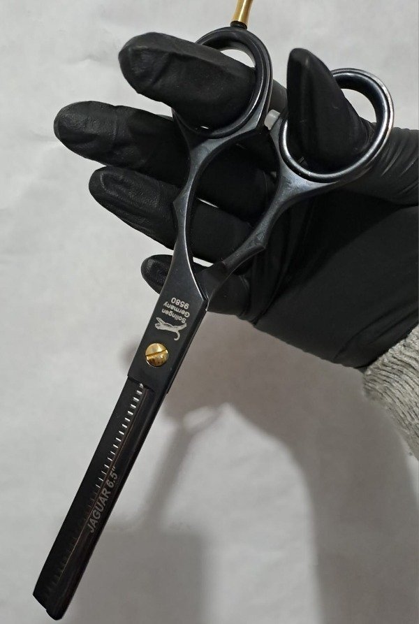 Producto - TIJERA JAGUAR DE PULIR 6.5 NEGRA
