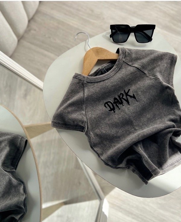 Producto - REMERA DARK