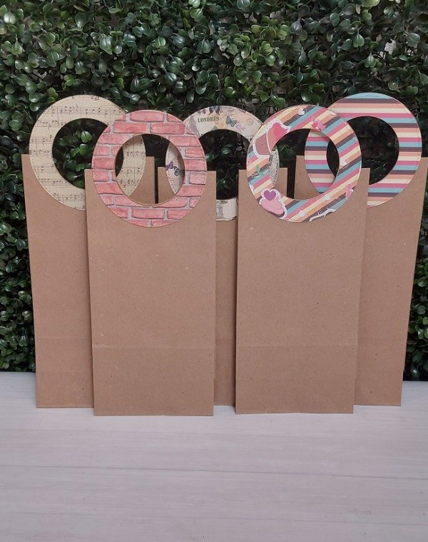 Producto - Sobre-bolsa de papel con fuelle y manijas texturadas 4