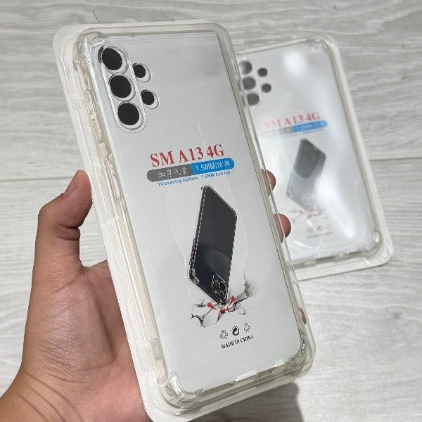 Producto - FUNDA TRANSPARENTE CUBRE CÁMARA A13